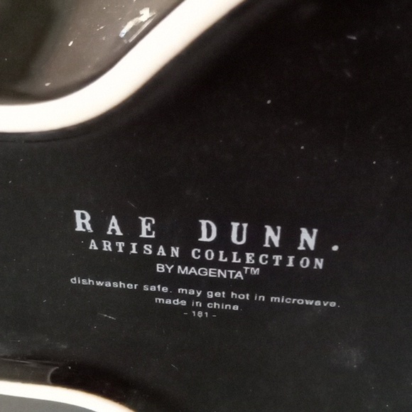 Rae Dunn Bone Appetit Dog / Cat Dish ๐โโฌ๐ - Picture 2 of 4